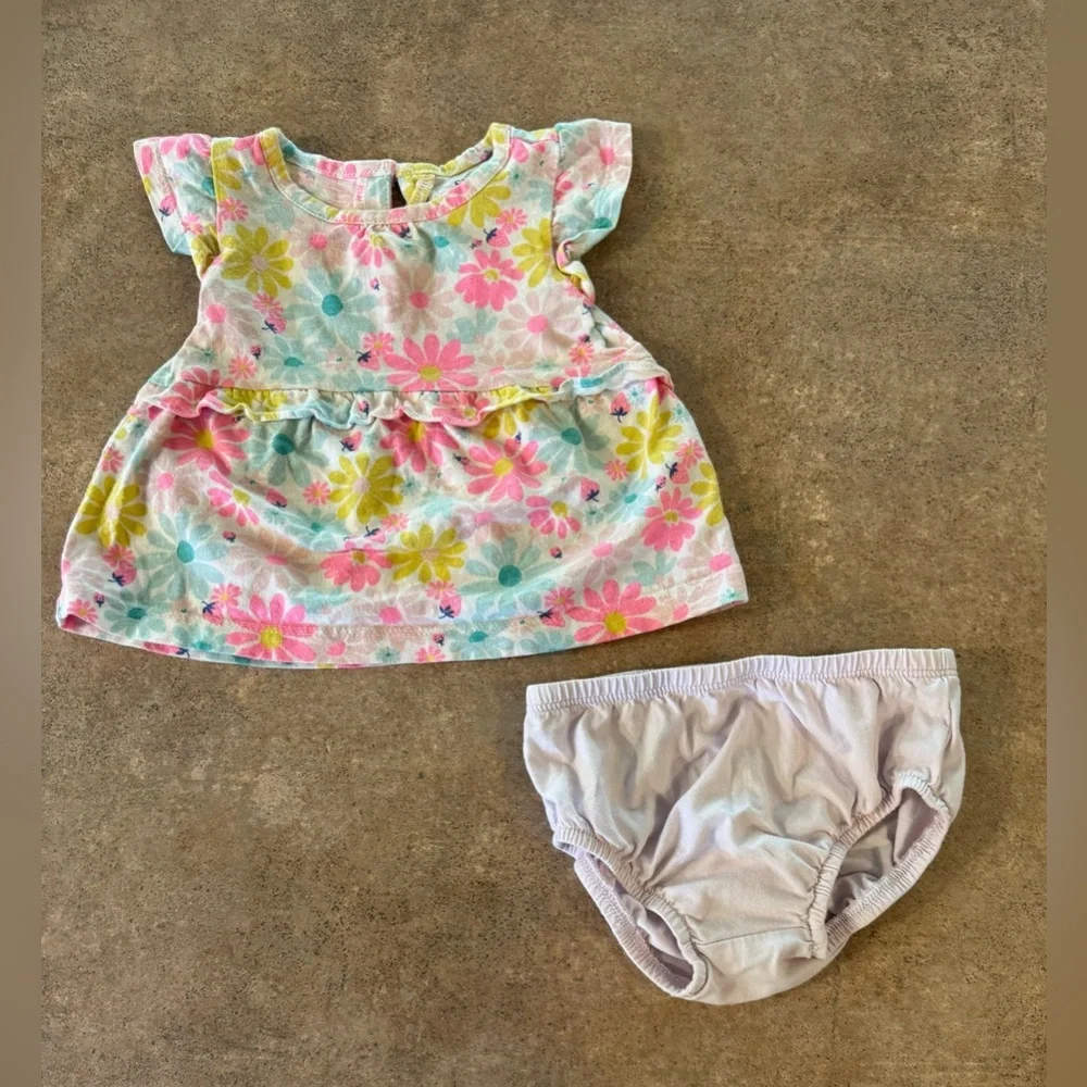 Carters 2 Piece Baby Girl Colorful Floral Casual Dress with Bloomers Size 9M